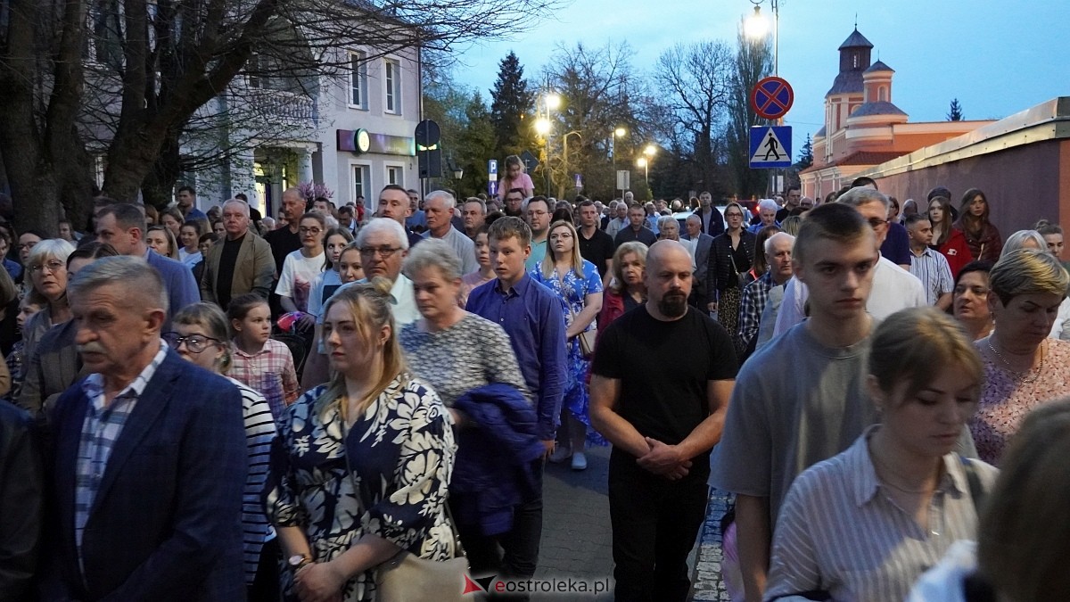 Droga Krzyżowa klasztor Ostrołęka [18.04.2025] - zdjęcie #17 - eOstroleka.pl