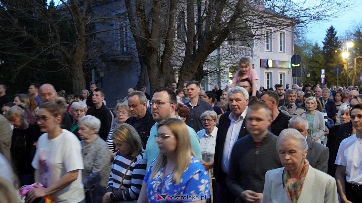 Droga Krzyżowa klasztor Ostrołęka [18.04.2025] - zdjęcie #12 - eOstroleka.pl