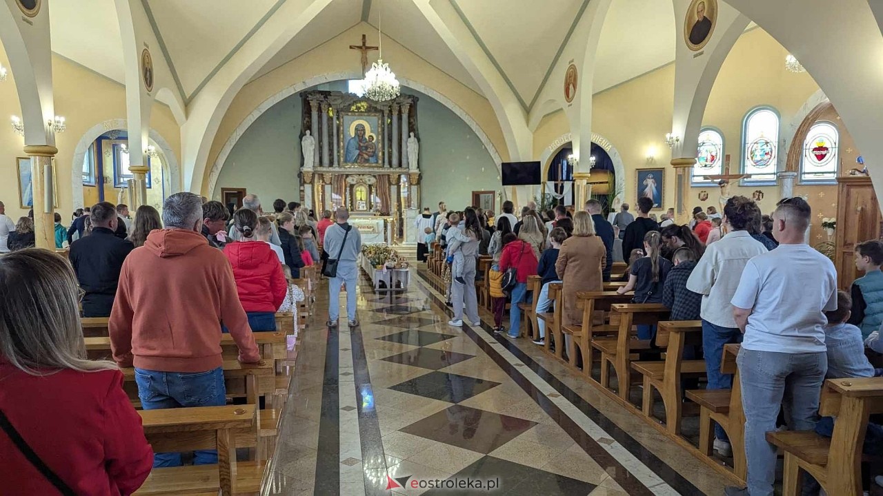 Święcenie Pokarmów w ostrołęckich parafiach [19.04.2025] - zdjęcie #184 - eOstroleka.pl