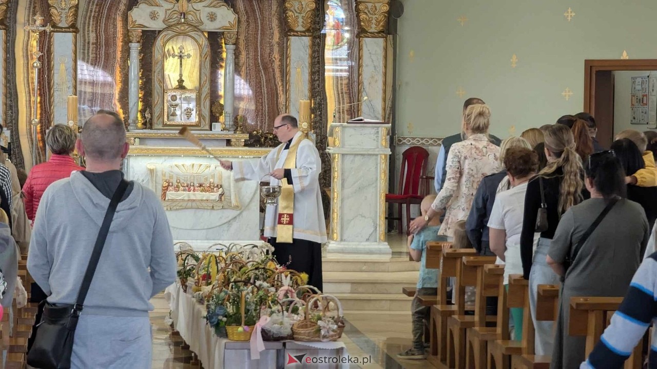 Święcenie Pokarmów w ostrołęckich parafiach [19.04.2025] - zdjęcie #182 - eOstroleka.pl