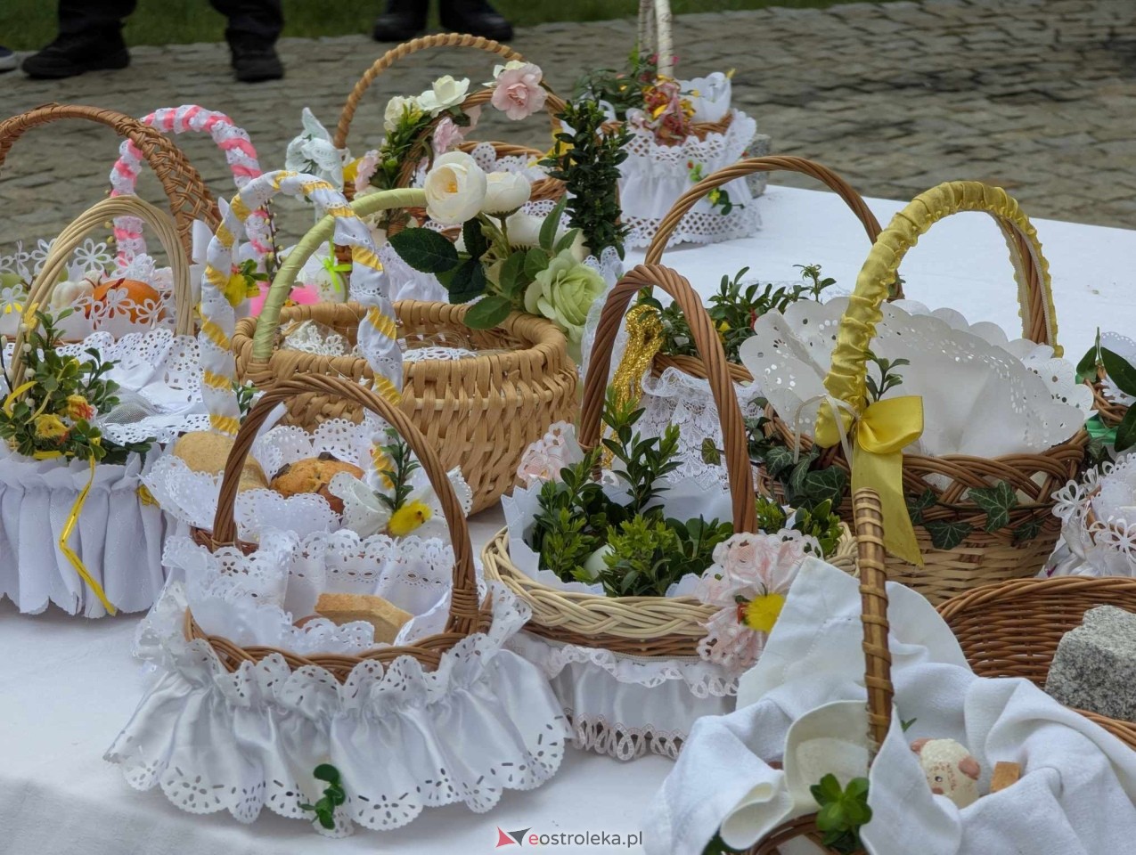 Święcenie Pokarmów w ostrołęckich parafiach [19.04.2025] - zdjęcie #151 - eOstroleka.pl