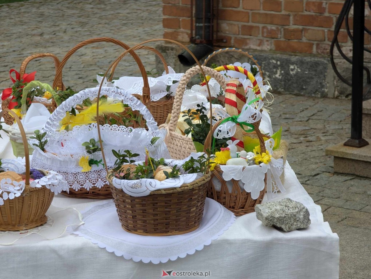 Święcenie Pokarmów w ostrołęckich parafiach [19.04.2025] - zdjęcie #150 - eOstroleka.pl
