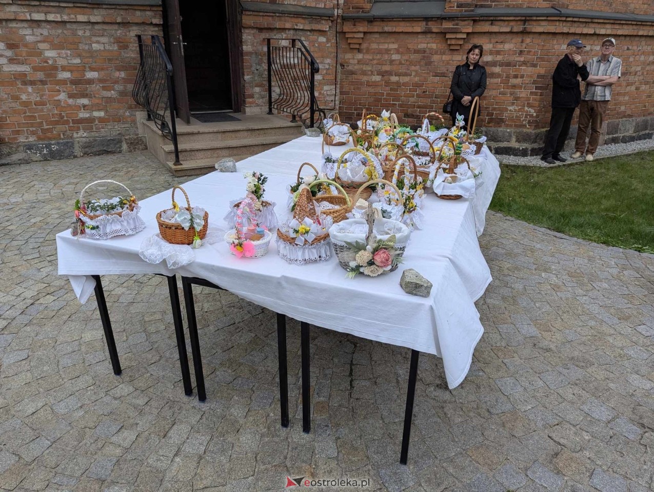 Święcenie Pokarmów w ostrołęckich parafiach [19.04.2025] - zdjęcie #136 - eOstroleka.pl