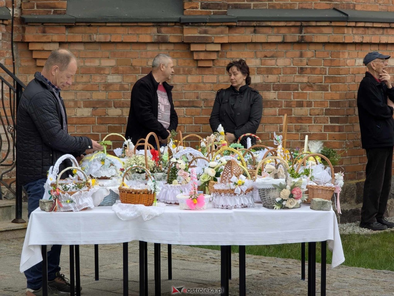 Święcenie Pokarmów w ostrołęckich parafiach [19.04.2025] - zdjęcie #132 - eOstroleka.pl