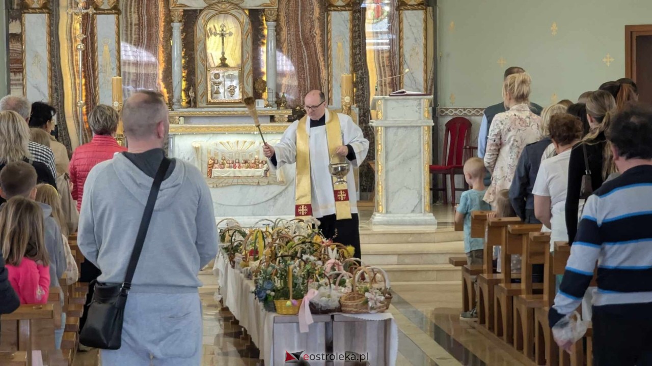 Święcenie Pokarmów w ostrołęckich parafiach [19.04.2025] - zdjęcie #164 - eOstroleka.pl