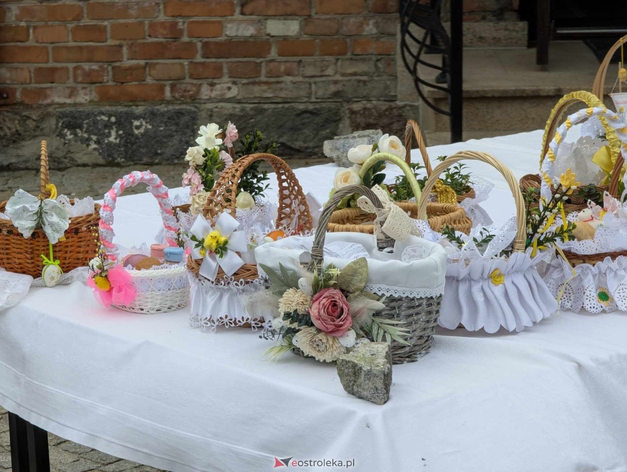Święcenie Pokarmów w ostrołęckich parafiach [19.04.2025] - zdjęcie #131 - eOstroleka.pl