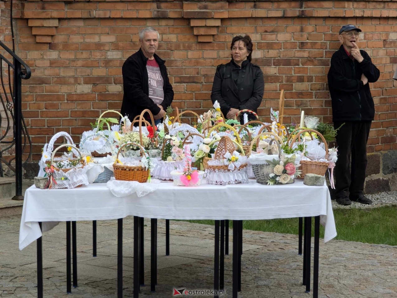 Święcenie Pokarmów w ostrołęckich parafiach [19.04.2025] - zdjęcie #130 - eOstroleka.pl