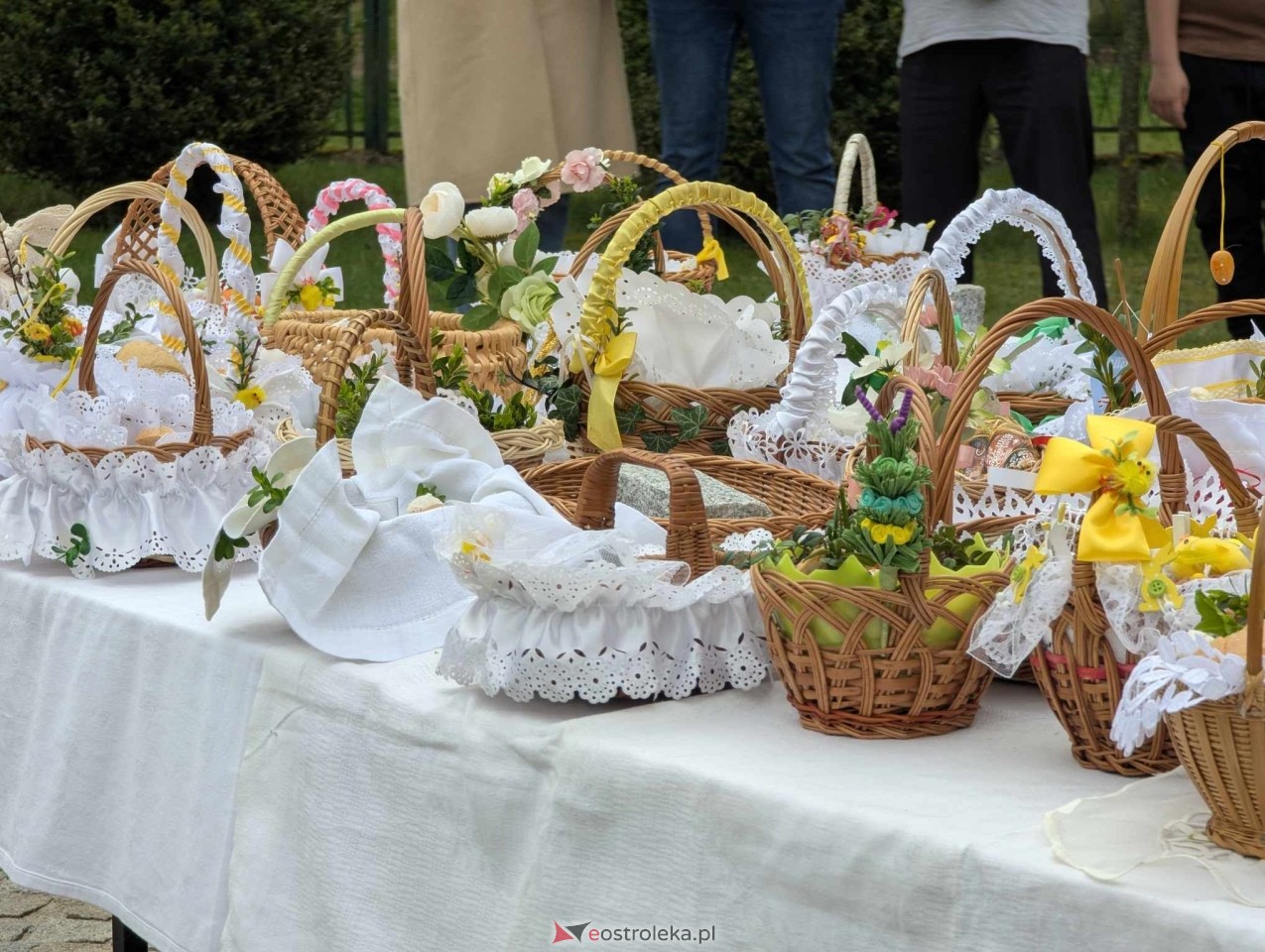 Święcenie Pokarmów w ostrołęckich parafiach [19.04.2025] - zdjęcie #128 - eOstroleka.pl