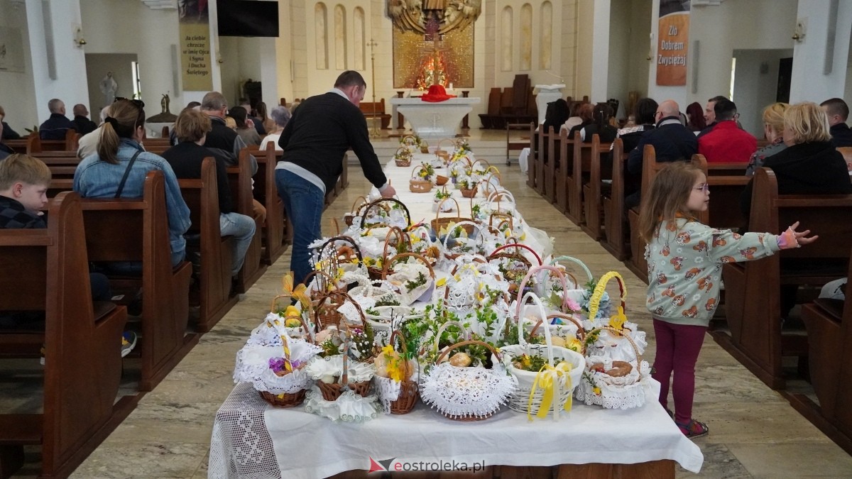 Święcenie Pokarmów w ostrołęckich parafiach [19.04.2025] - zdjęcie #123 - eOstroleka.pl