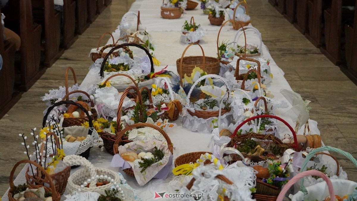 Święcenie Pokarmów w ostrołęckich parafiach [19.04.2025] - zdjęcie #121 - eOstroleka.pl
