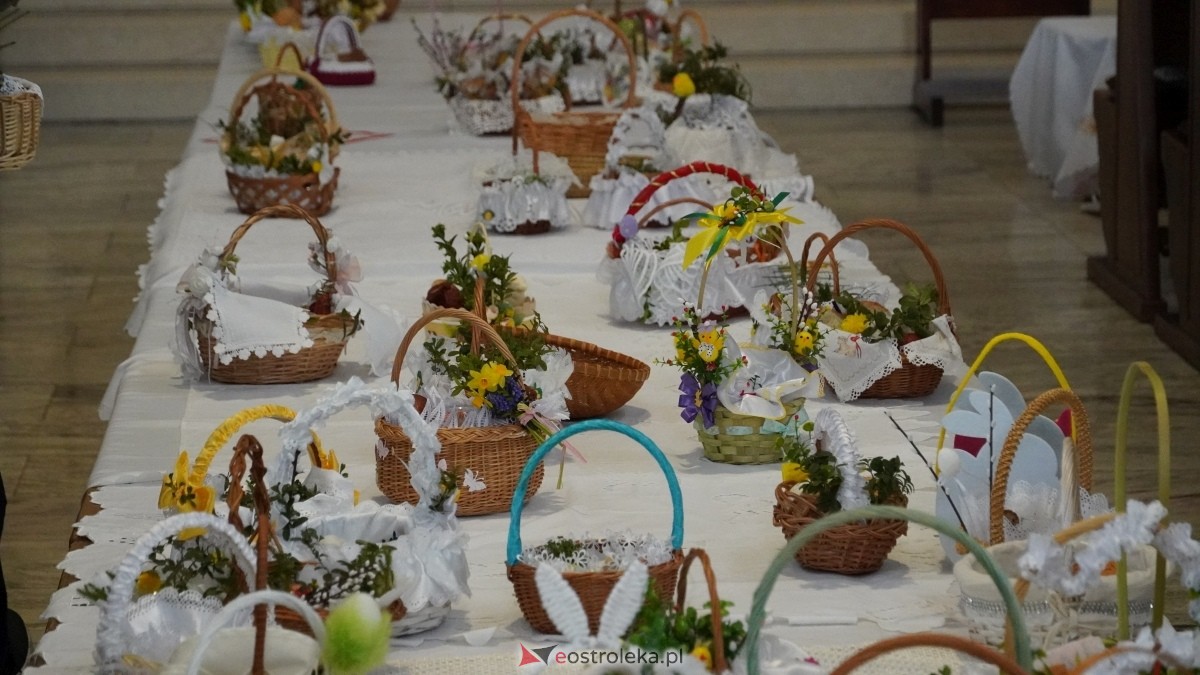 Święcenie Pokarmów w ostrołęckich parafiach [19.04.2025] - zdjęcie #108 - eOstroleka.pl