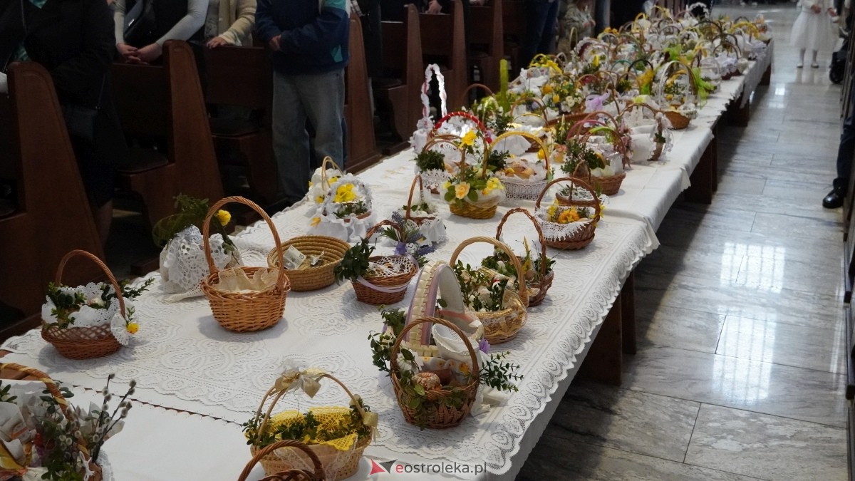 Święcenie Pokarmów w ostrołęckich parafiach [19.04.2025] - zdjęcie #93 - eOstroleka.pl