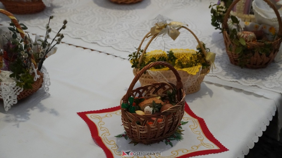 Święcenie Pokarmów w ostrołęckich parafiach [19.04.2025] - zdjęcie #92 - eOstroleka.pl