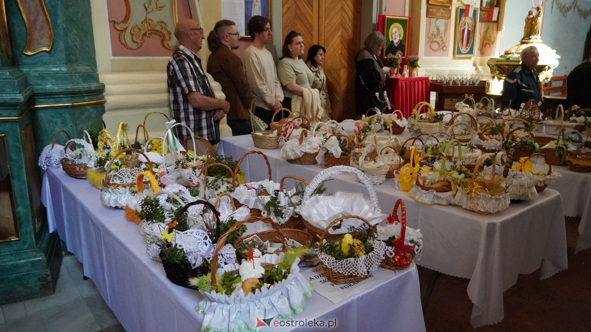 Święcenie Pokarmów w ostrołęckich parafiach [19.04.2025] - zdjęcie #64 - eOstroleka.pl