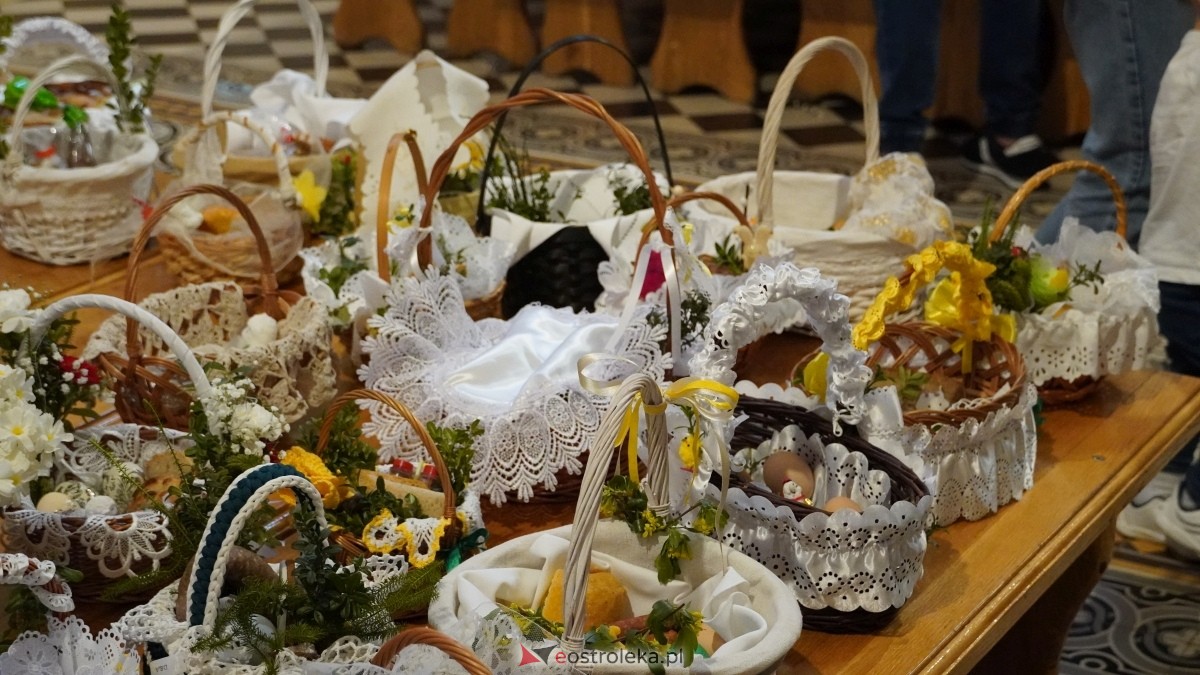 Święcenie Pokarmów w ostrołęckich parafiach [19.04.2025] - zdjęcie #87 - eOstroleka.pl