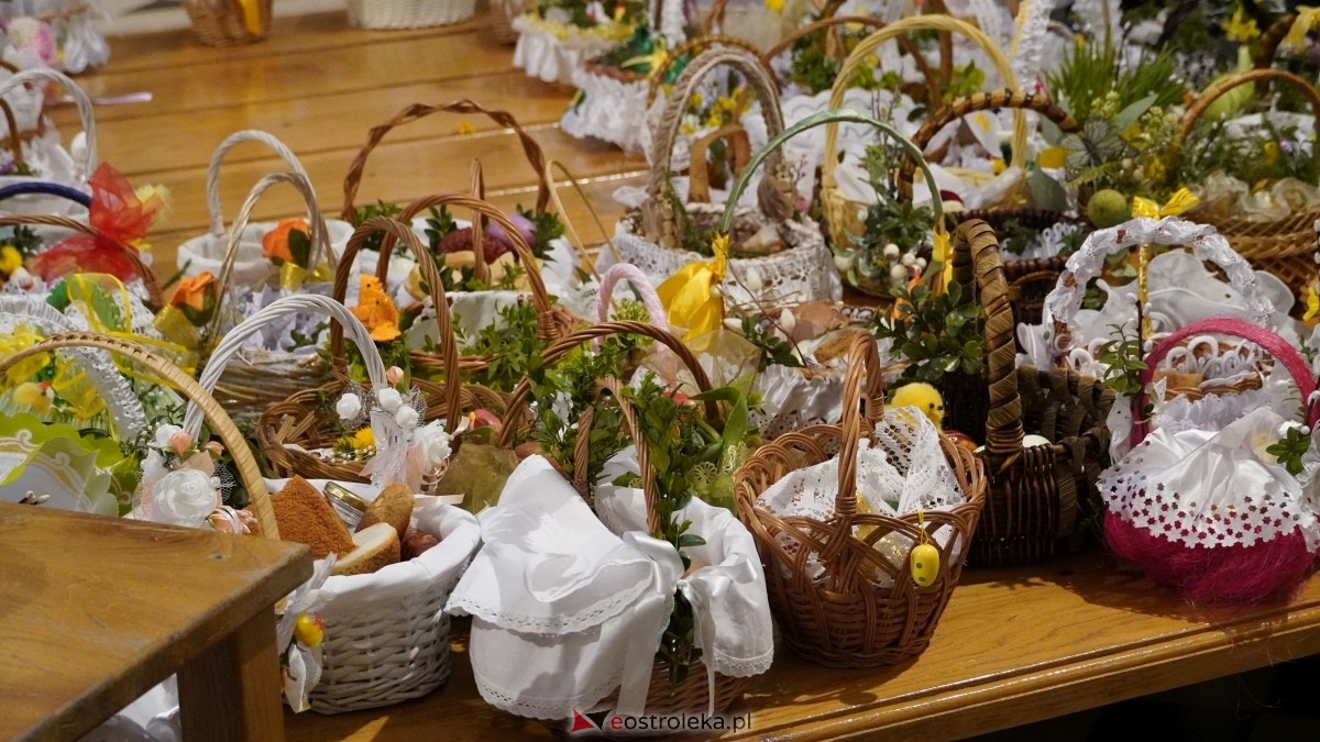 Święcenie Pokarmów w ostrołęckich parafiach [19.04.2025] - zdjęcie #77 - eOstroleka.pl