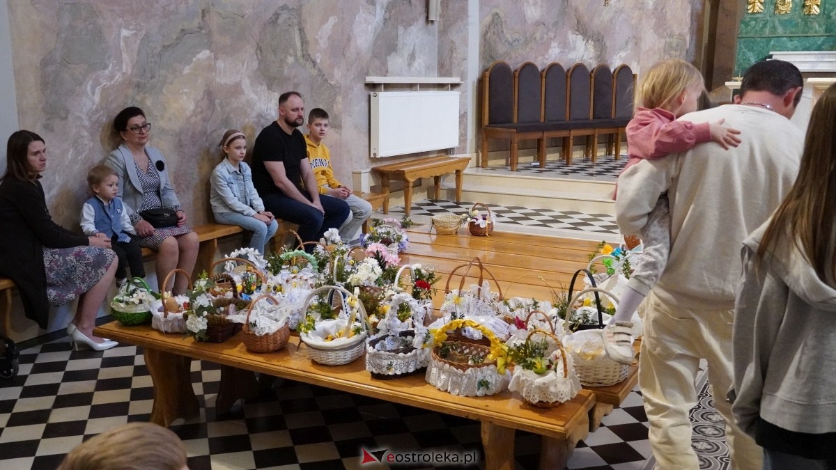 Święcenie Pokarmów w ostrołęckich parafiach [19.04.2025] - zdjęcie #67 - eOstroleka.pl