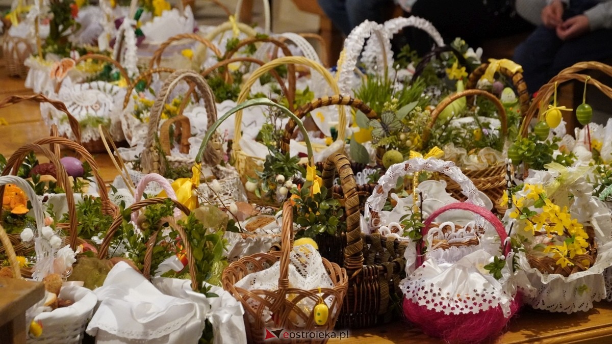 Święcenie Pokarmów w ostrołęckich parafiach [19.04.2025] - zdjęcie #61 - eOstroleka.pl