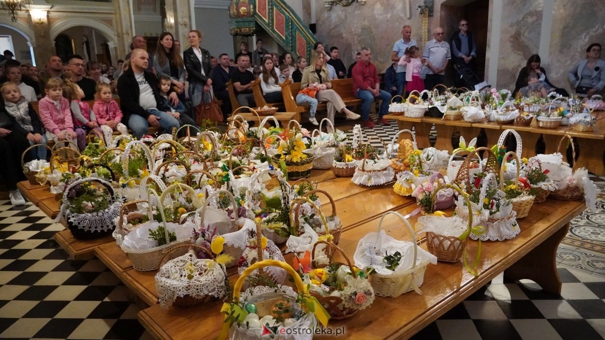 Święcenie Pokarmów w ostrołęckich parafiach [19.04.2025] - zdjęcie #46 - eOstroleka.pl
