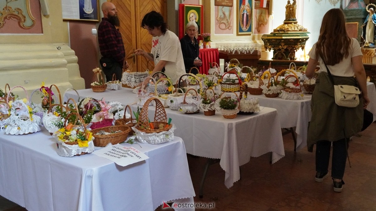 Święcenie Pokarmów w ostrołęckich parafiach [19.04.2025] - zdjęcie #23 - eOstroleka.pl