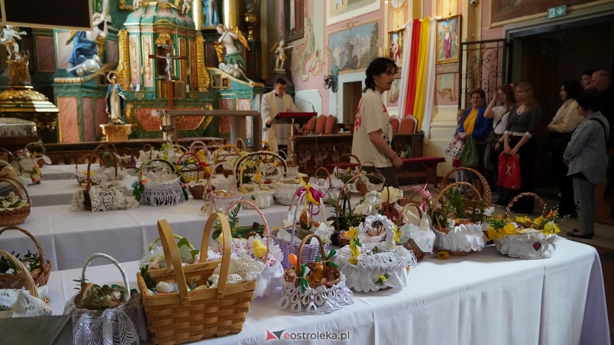 Święcenie Pokarmów w ostrołęckich parafiach [19.04.2025] - zdjęcie #22 - eOstroleka.pl