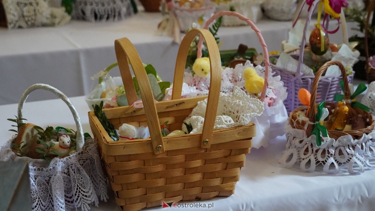 Święcenie Pokarmów w ostrołęckich parafiach [19.04.2025] - zdjęcie #21 - eOstroleka.pl