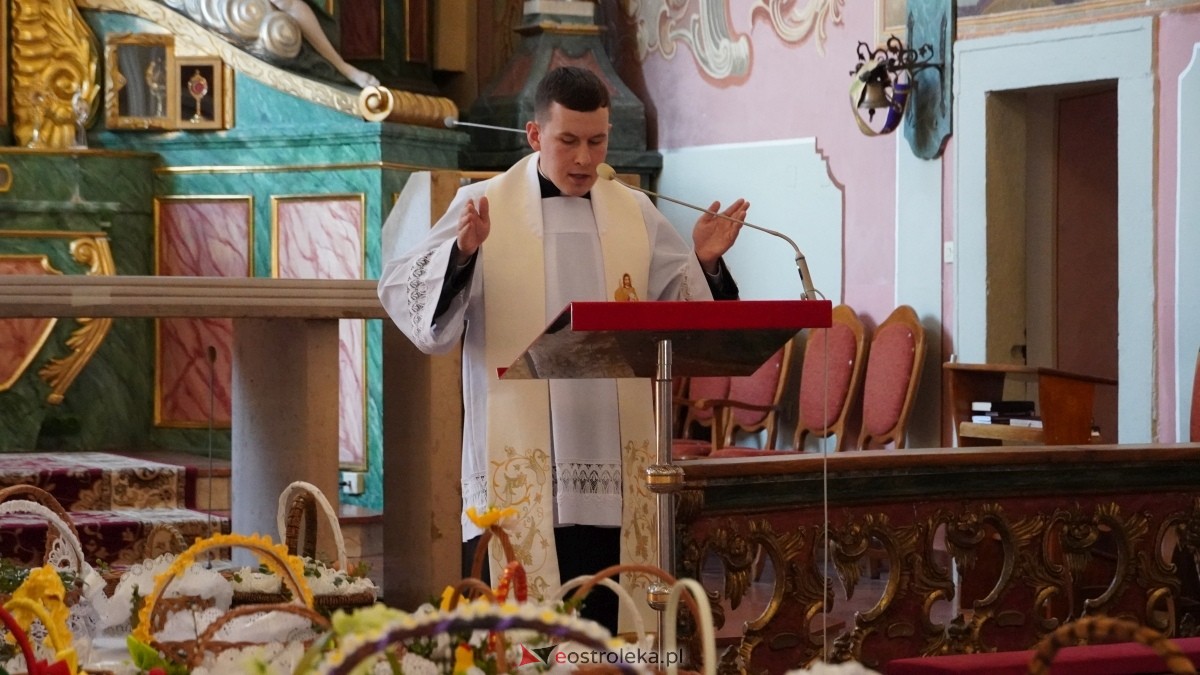 Święcenie Pokarmów w ostrołęckich parafiach [19.04.2025] - zdjęcie #15 - eOstroleka.pl