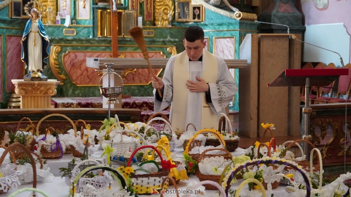 Święcenie Pokarmów w ostrołęckich parafiach [19.04.2025] - zdjęcie #12 - eOstroleka.pl