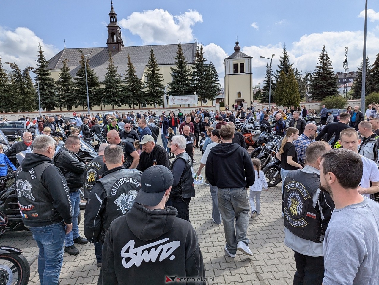 Motoświęconka 2025: Wielkanocna tradycja w Farze [19.04.2025] - zdjęcie #61 - eOstroleka.pl