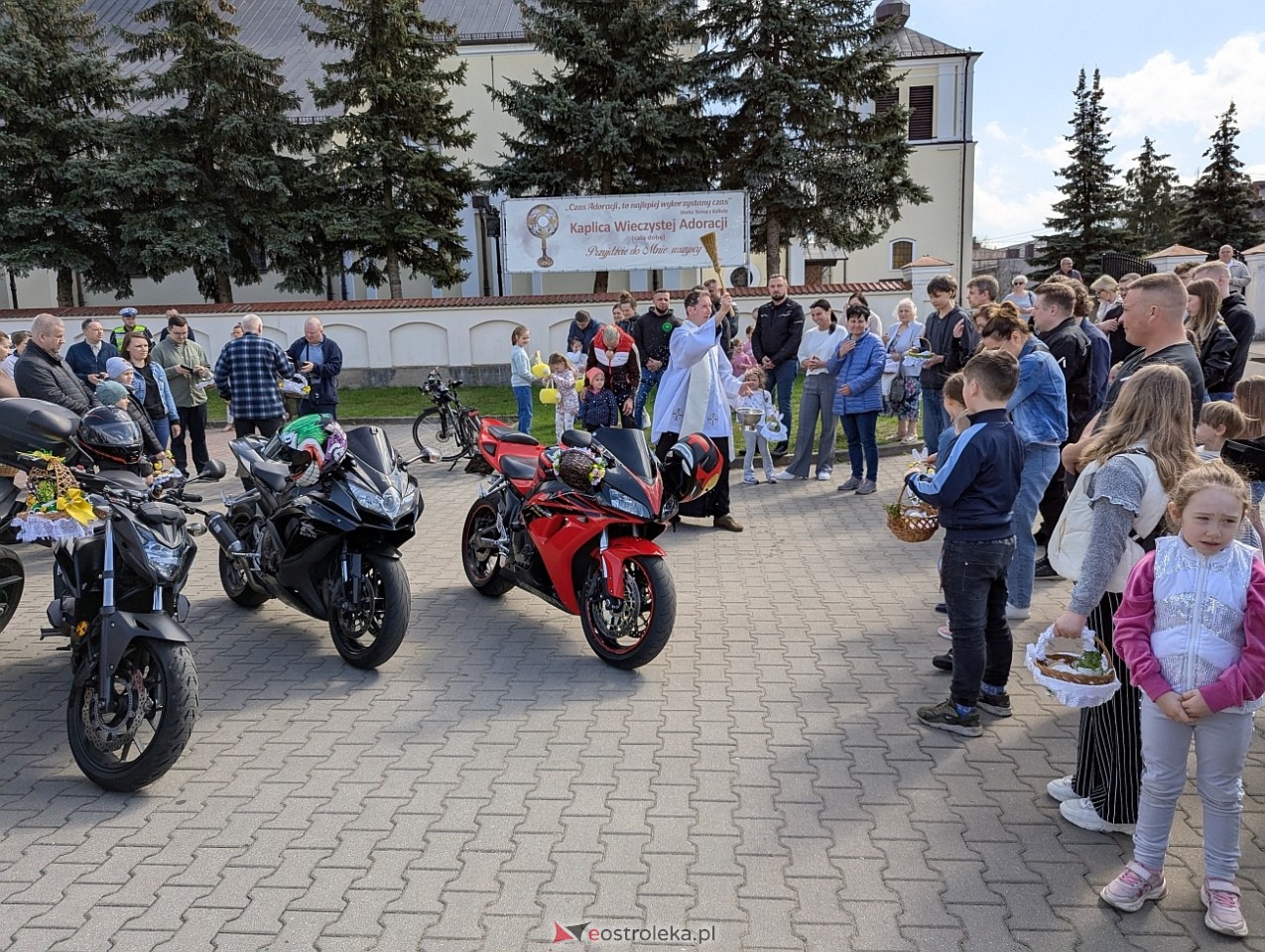Motoświęconka 2025: Wielkanocna tradycja w Farze [19.04.2025] - zdjęcie #43 - eOstroleka.pl