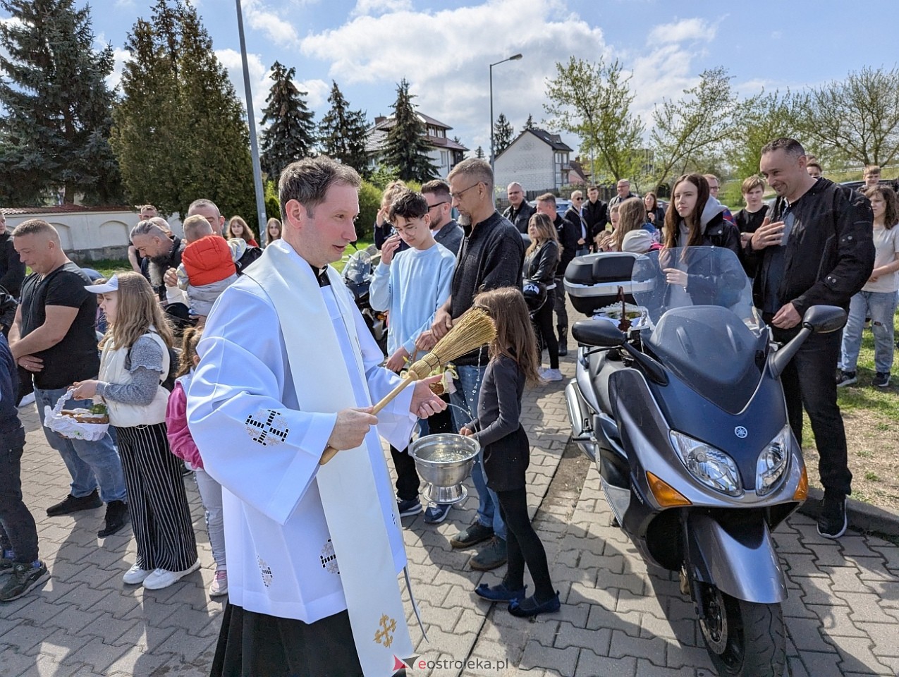 Motoświęconka 2025: Wielkanocna tradycja w Farze [19.04.2025] - zdjęcie #40 - eOstroleka.pl