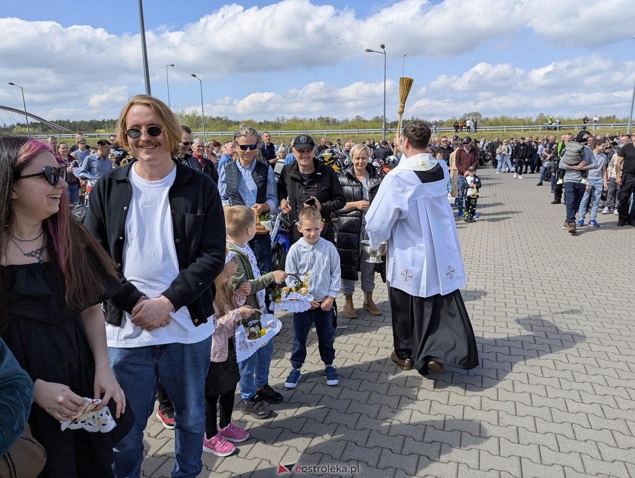 Motoświęconka 2025: Wielkanocna tradycja w Farze [19.04.2025] - zdjęcie #37 - eOstroleka.pl