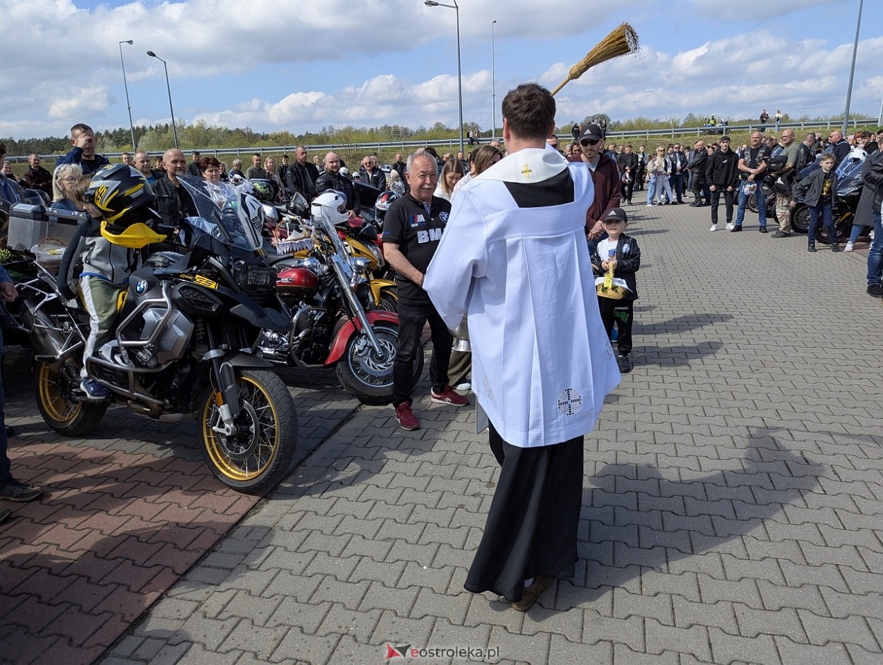 Motoświęconka 2025: Wielkanocna tradycja w Farze [19.04.2025] - zdjęcie #34 - eOstroleka.pl