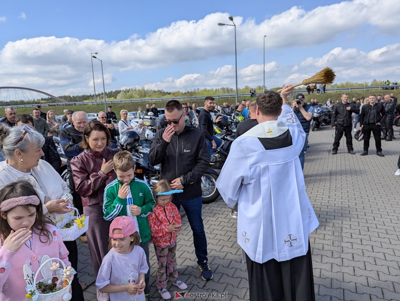 Motoświęconka 2025: Wielkanocna tradycja w Farze [19.04.2025] - zdjęcie #29 - eOstroleka.pl