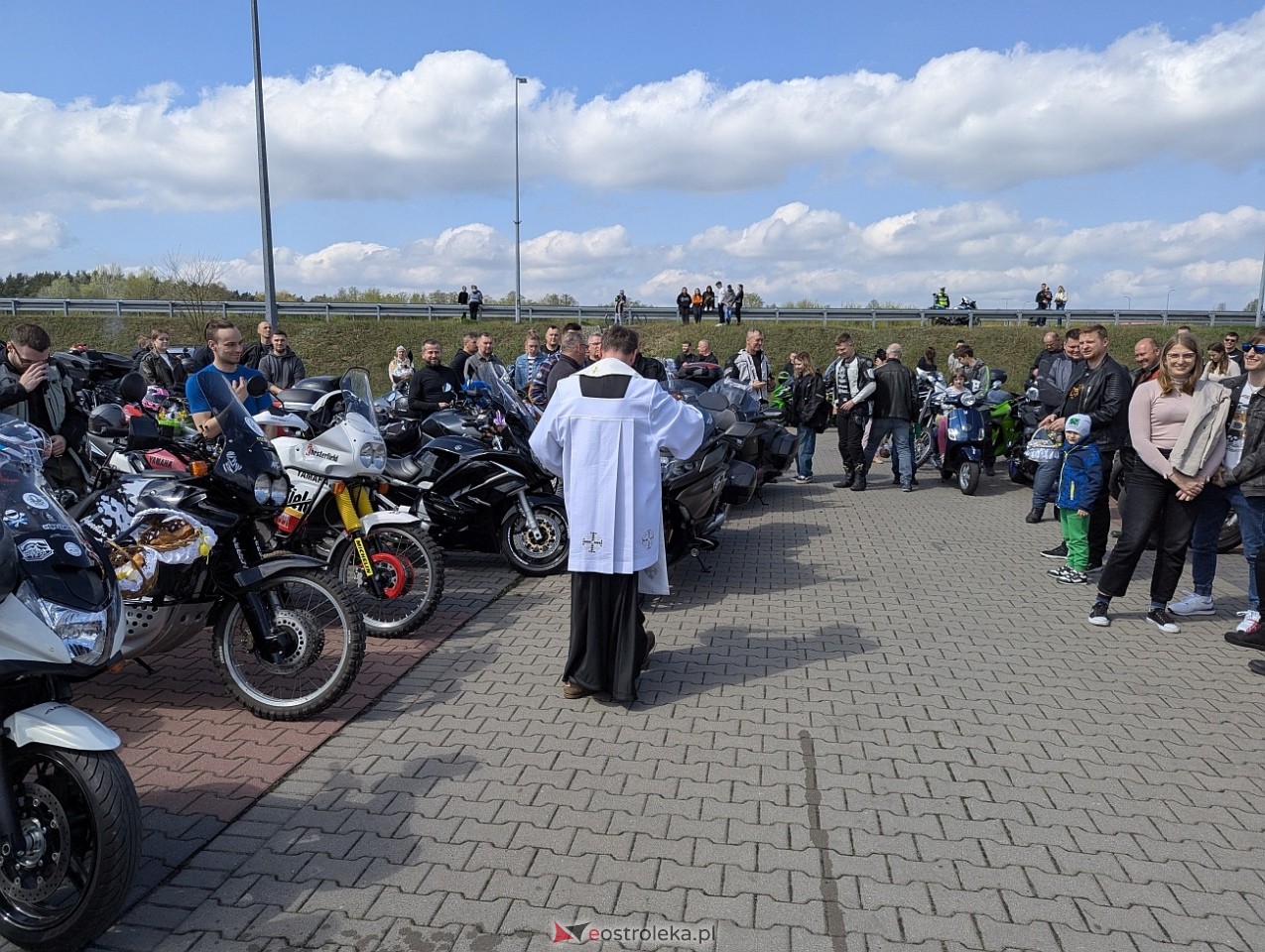 Motoświęconka 2025: Wielkanocna tradycja w Farze [19.04.2025] - zdjęcie #24 - eOstroleka.pl