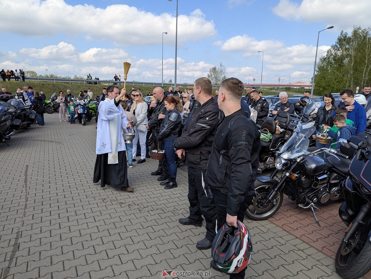 Motoświęconka 2025: Wielkanocna tradycja w Farze [19.04.2025] - zdjęcie #20 - eOstroleka.pl