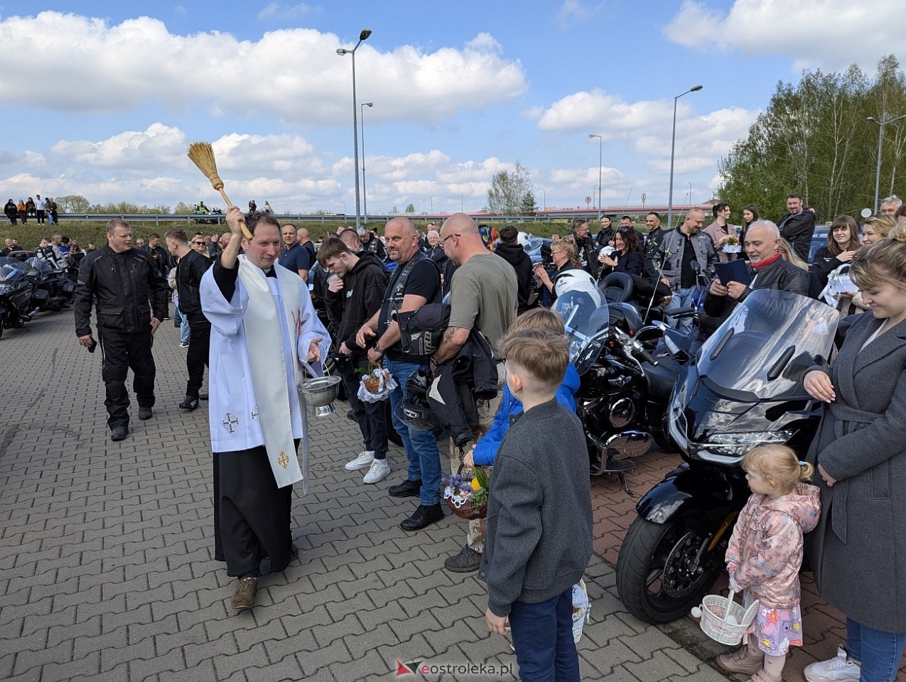 Motoświęconka 2025: Wielkanocna tradycja w Farze [19.04.2025] - zdjęcie #16 - eOstroleka.pl