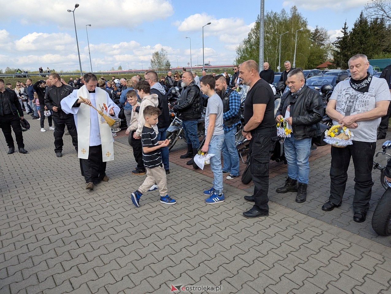 Motoświęconka 2025: Wielkanocna tradycja w Farze [19.04.2025] - zdjęcie #13 - eOstroleka.pl