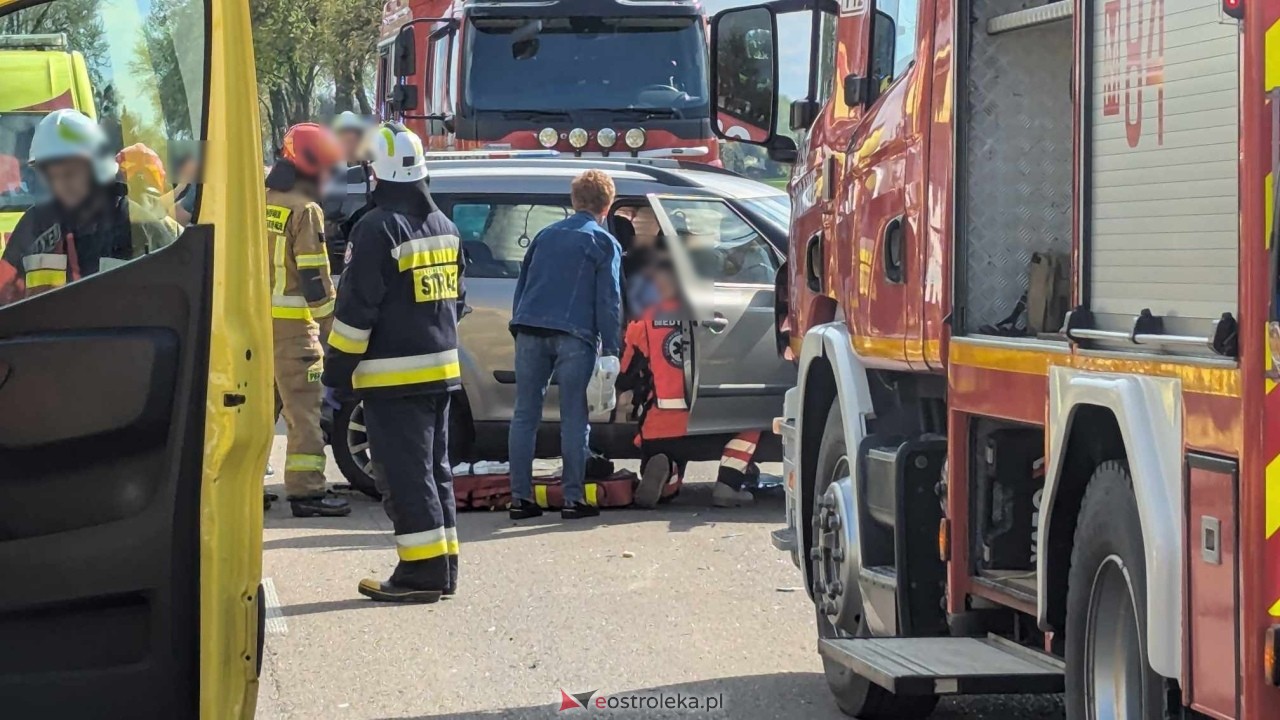 Wypadek w Żabinie [19.04.2025] - zdjęcie #43 - eOstroleka.pl