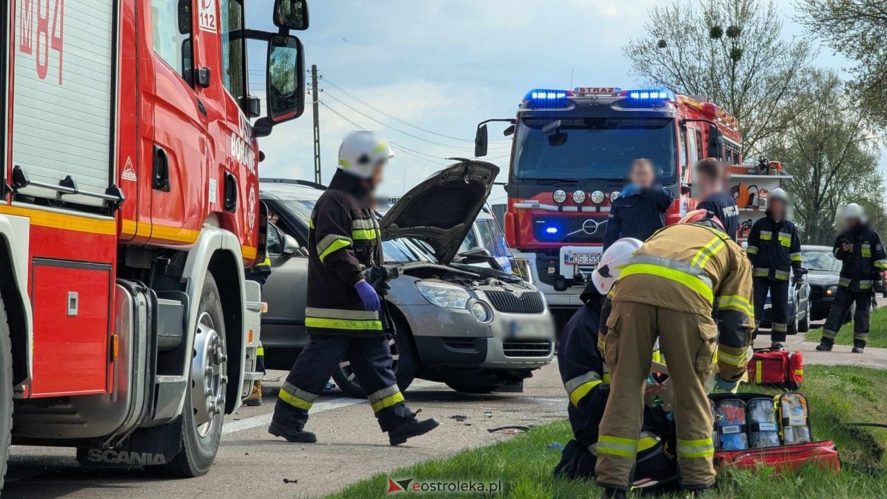 Wypadek w Żabinie [19.04.2025] - zdjęcie #41 - eOstroleka.pl