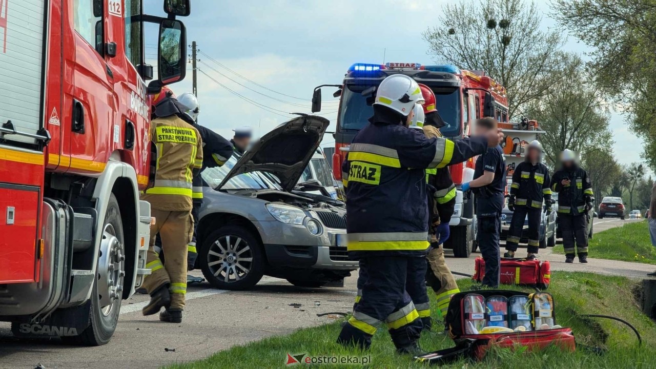 Wypadek w Żabinie [19.04.2025] - zdjęcie #25 - eOstroleka.pl