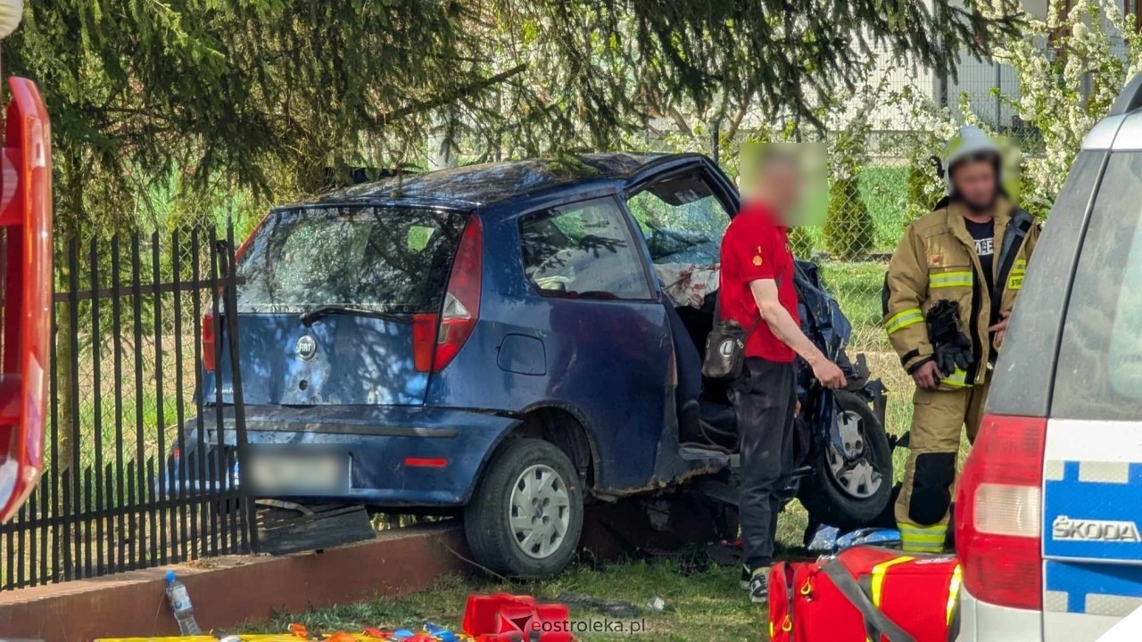 Wypadek w Żabinie [19.04.2025] - zdjęcie #1 - eOstroleka.pl
