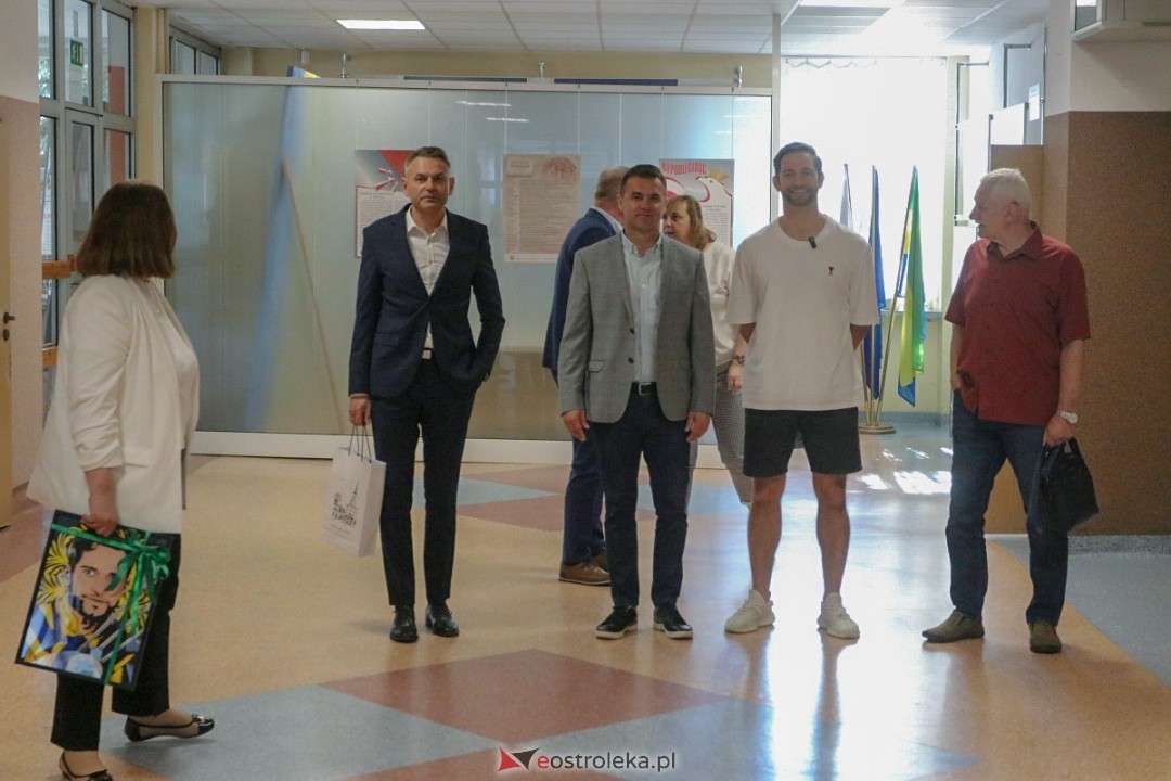 Grzegorz Łomacz w SP 5 w Ostrołęce [23.04.2025] - zdjęcie #112 - eOstroleka.pl