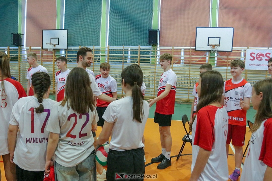 Grzegorz Łomacz w SP 5 w Ostrołęce [23.04.2025] - zdjęcie #99 - eOstroleka.pl