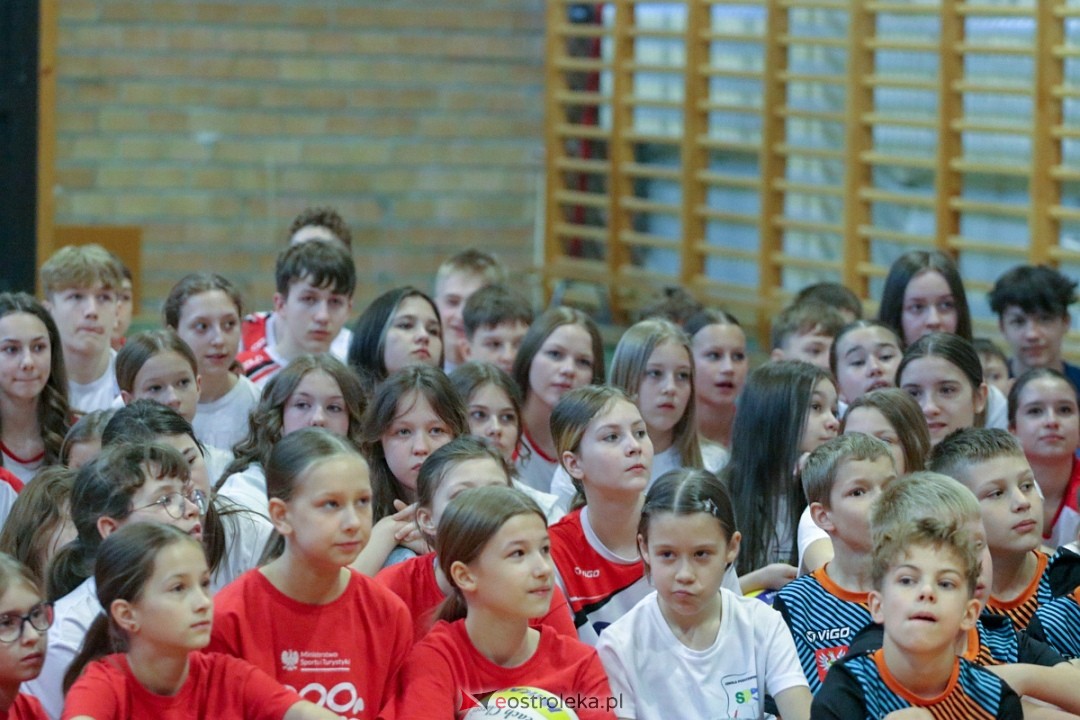 Grzegorz Łomacz w SP 5 w Ostrołęce [23.04.2025] - zdjęcie #91 - eOstroleka.pl