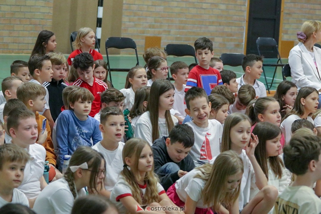 Grzegorz Łomacz w SP 5 w Ostrołęce [23.04.2025] - zdjęcie #69 - eOstroleka.pl
