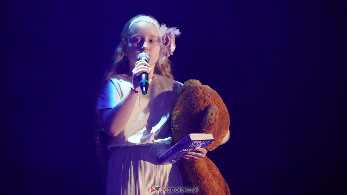 Koncert charytatywny dla Marcela - Antek Smykiewicz, Julia Kołodziejak, Amelia Modrzewska, Metro [23.04.2025] - zdjęcie #96 - eOstroleka.pl