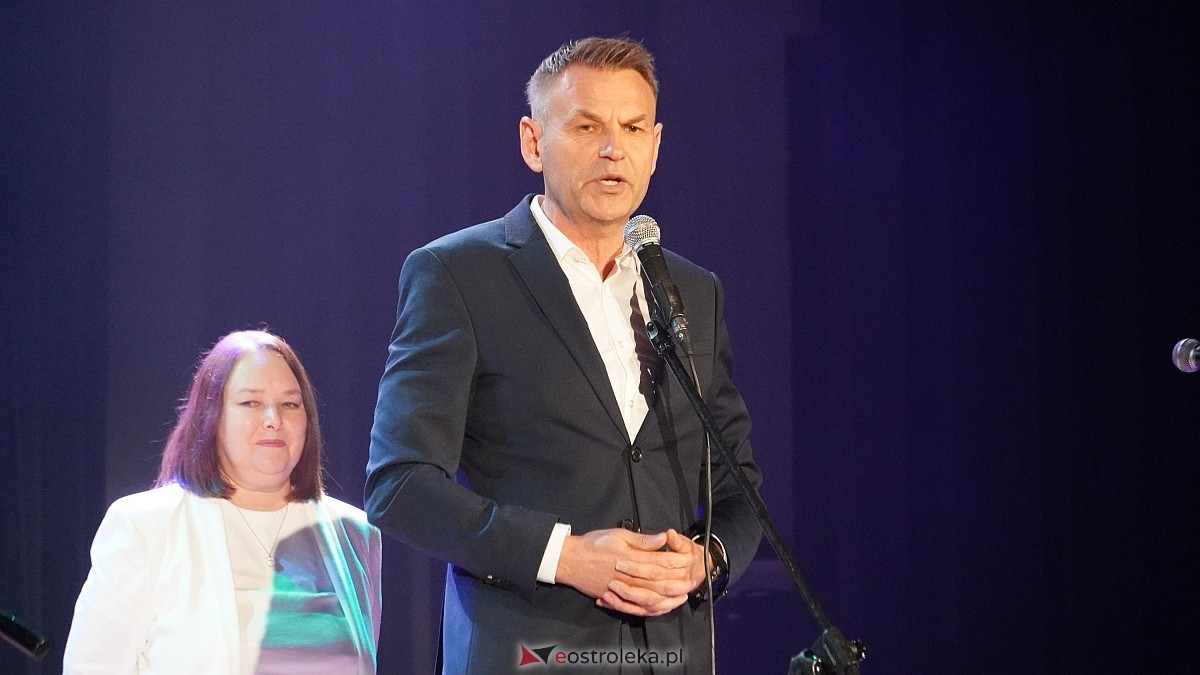 Koncert charytatywny dla Marcela - Antek Smykiewicz, Julia Kołodziejak, Amelia Modrzewska, Metro [23.04.2025] - zdjęcie #74 - eOstroleka.pl