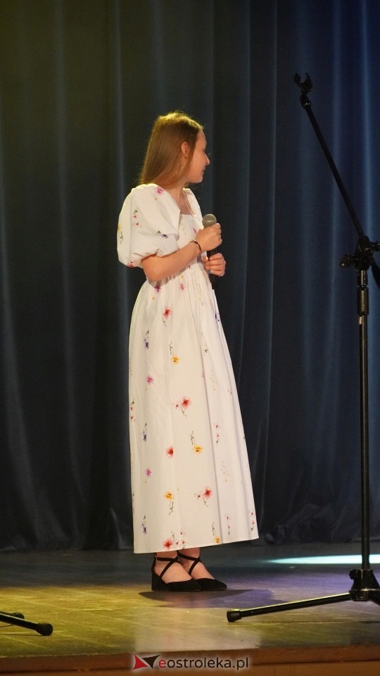 Koncert charytatywny dla Marcela - Antek Smykiewicz, Julia Kołodziejak, Amelia Modrzewska, Metro [23.04.2025] - zdjęcie #51 - eOstroleka.pl