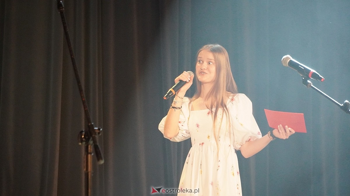 Koncert charytatywny dla Marcela - Antek Smykiewicz, Julia Kołodziejak, Amelia Modrzewska, Metro [23.04.2025] - zdjęcie #45 - eOstroleka.pl